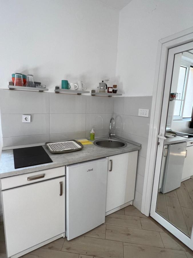 Ksenia Guesthouse Apartments And Studios Budva Dış mekan fotoğraf