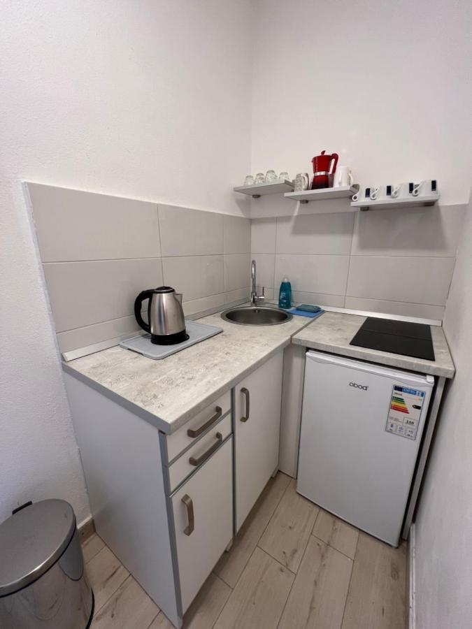 Ksenia Guesthouse Apartments And Studios Budva Dış mekan fotoğraf