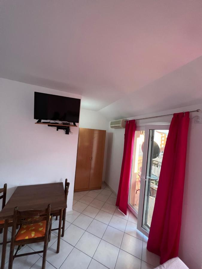 Ksenia Guesthouse Apartments And Studios Budva Dış mekan fotoğraf