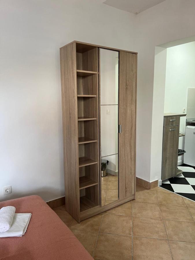 Ksenia Guesthouse Apartments And Studios Budva Dış mekan fotoğraf